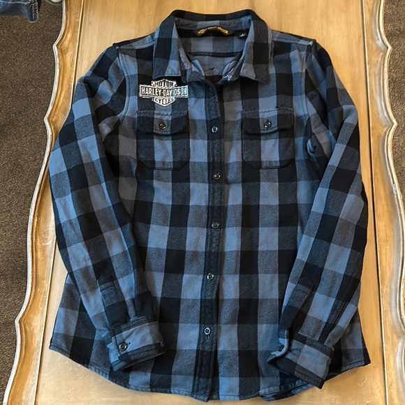 Women’s Harley Davidson size Medium Flannel button down shirt. - Picture 1 of 4